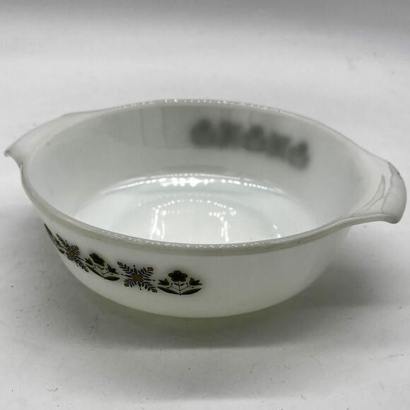 Vtg Anchor Hocking FireKing 9" Dish White Milk Glass Green Meadow Ovenware 1.5qt - Picture 3 of 7